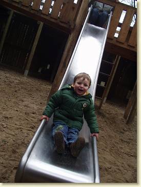 20070218-01 Op de glijbaan in het berenbos 01